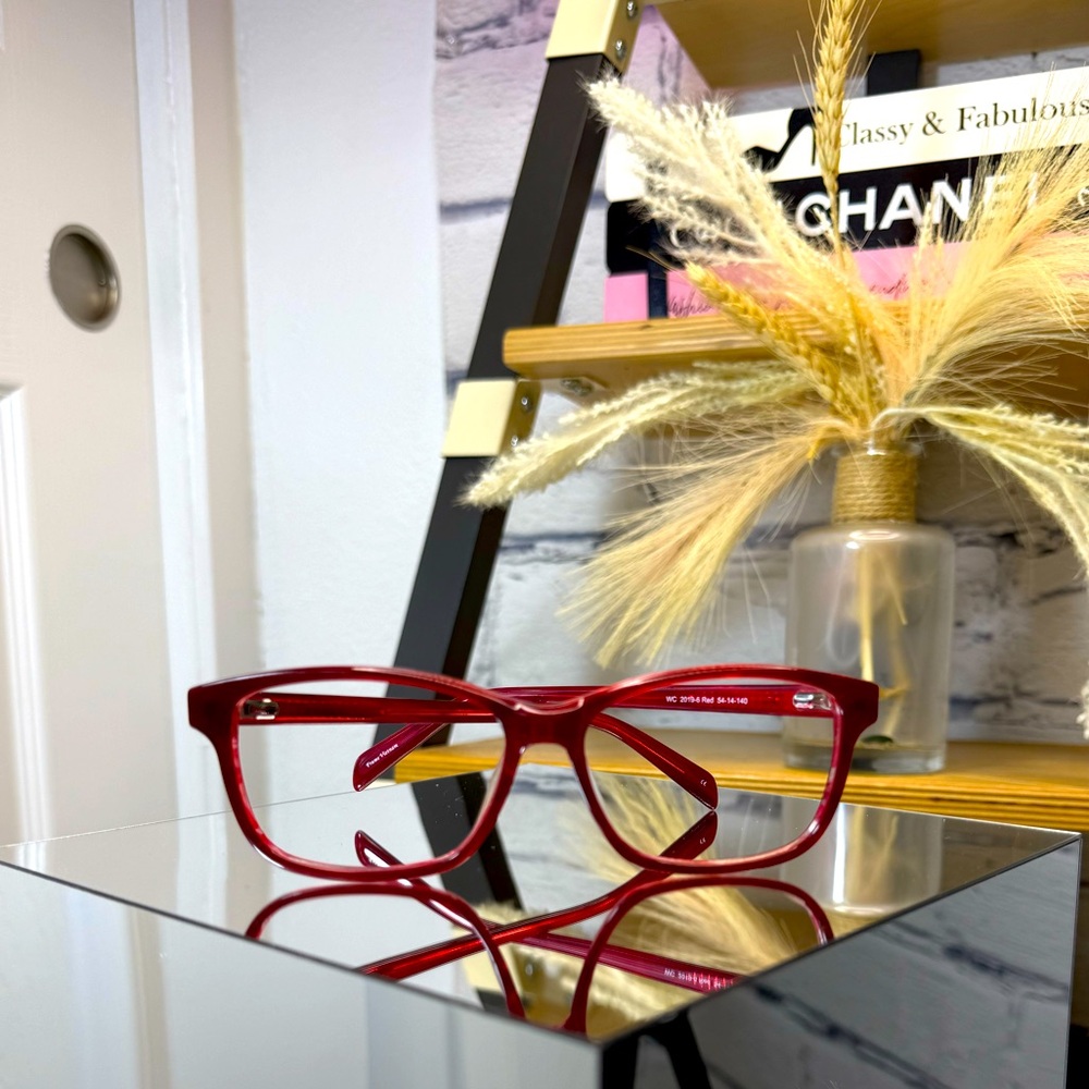 NWOT Vibrant Red Fashion Glasses